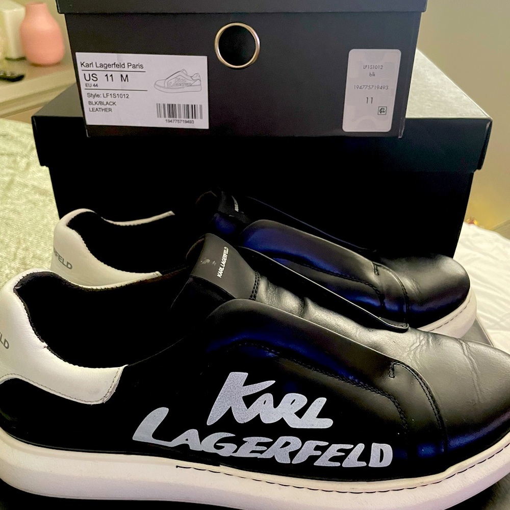 Karl Lagerfeld Paris black leather sneaker 11/44